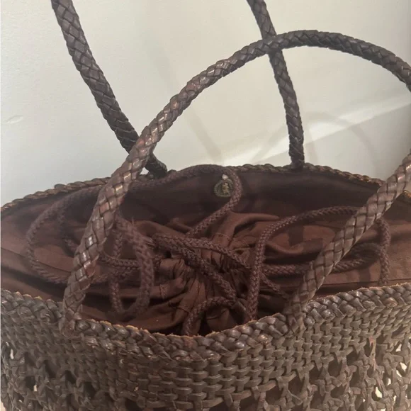 Dragon Diffusion - Brown Woven Tote Bag - Picture 2 of 3